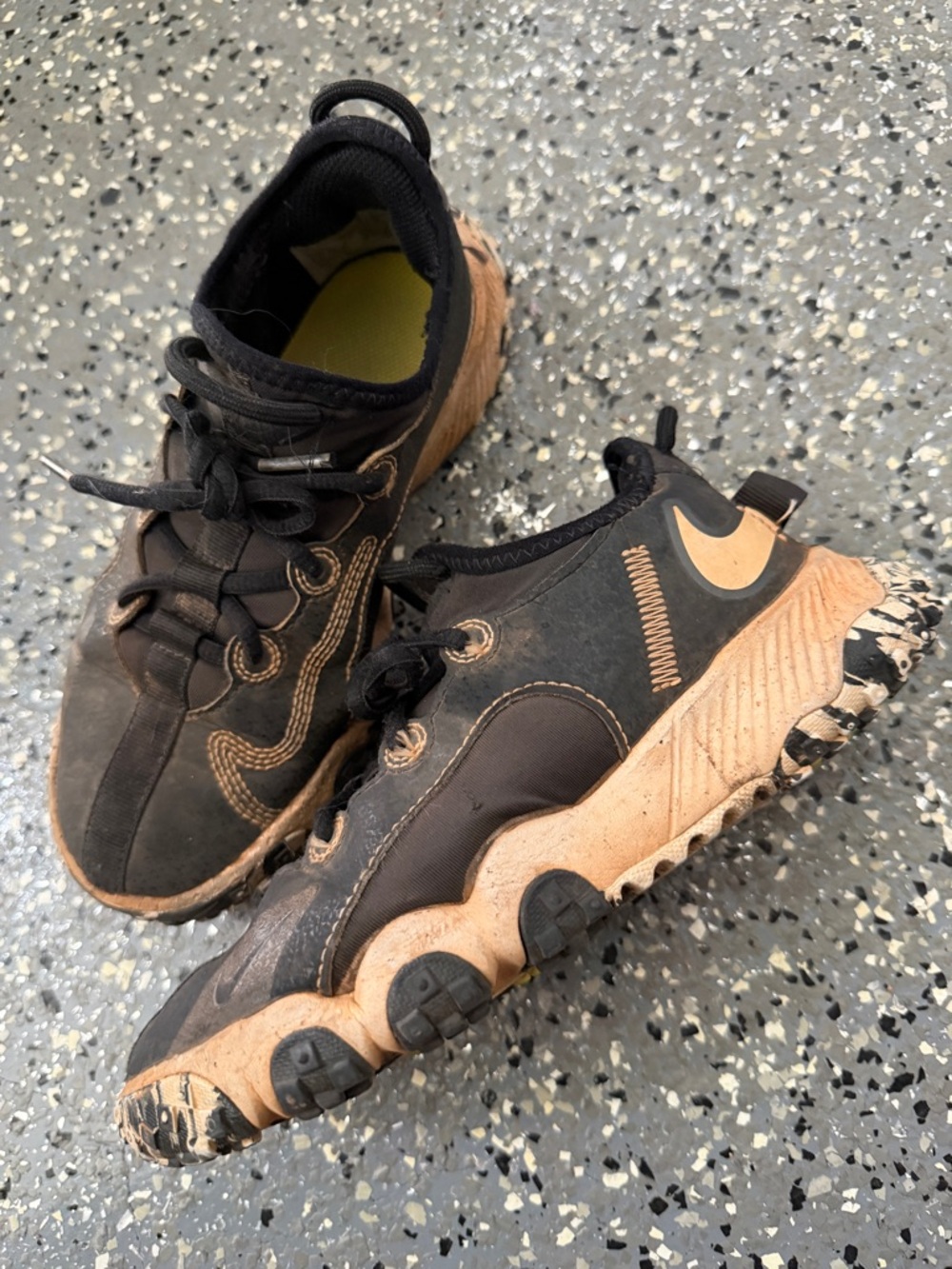 Nike future field turf shoes baseball football soccer black size 2